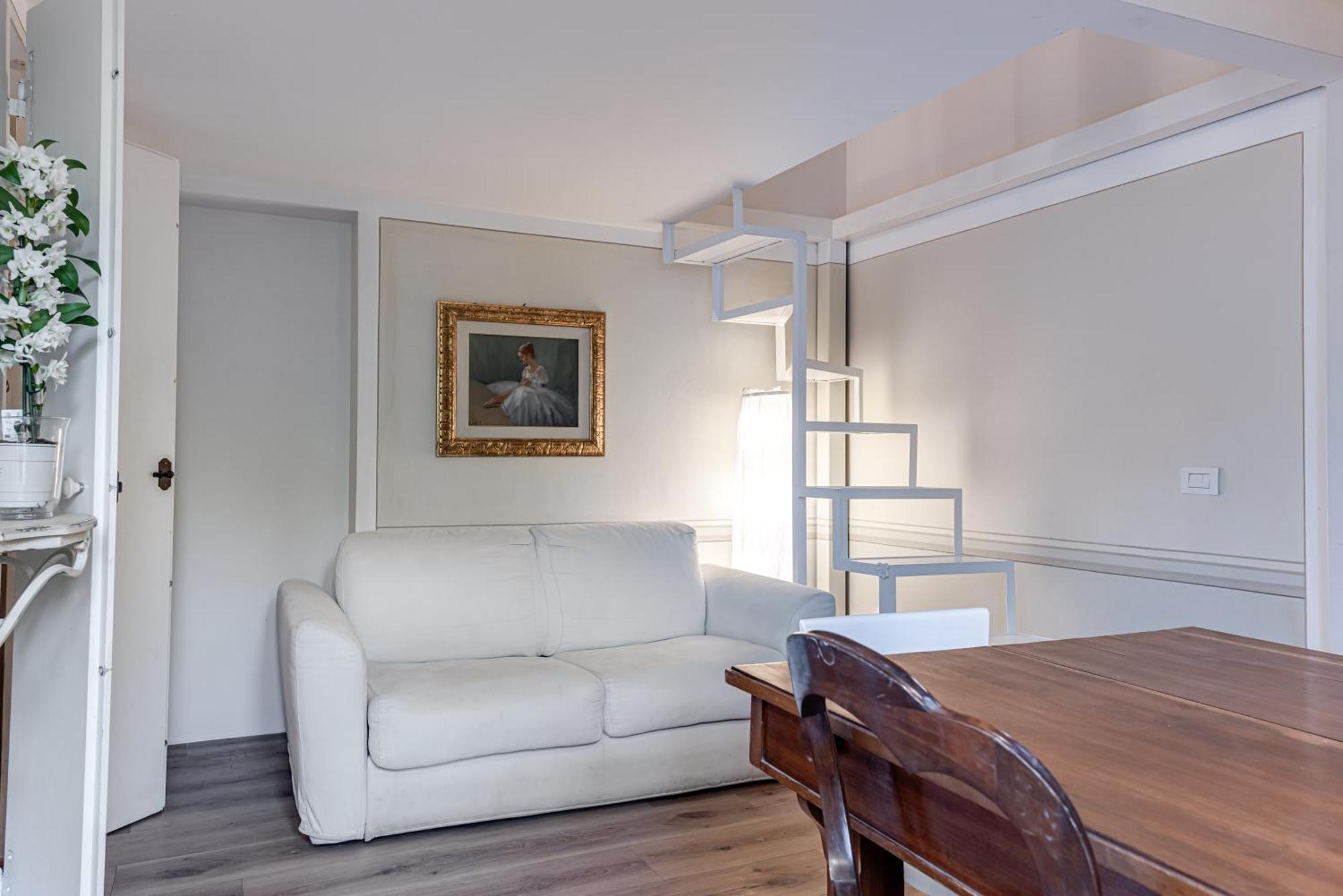 Olive Garden Loft - *
