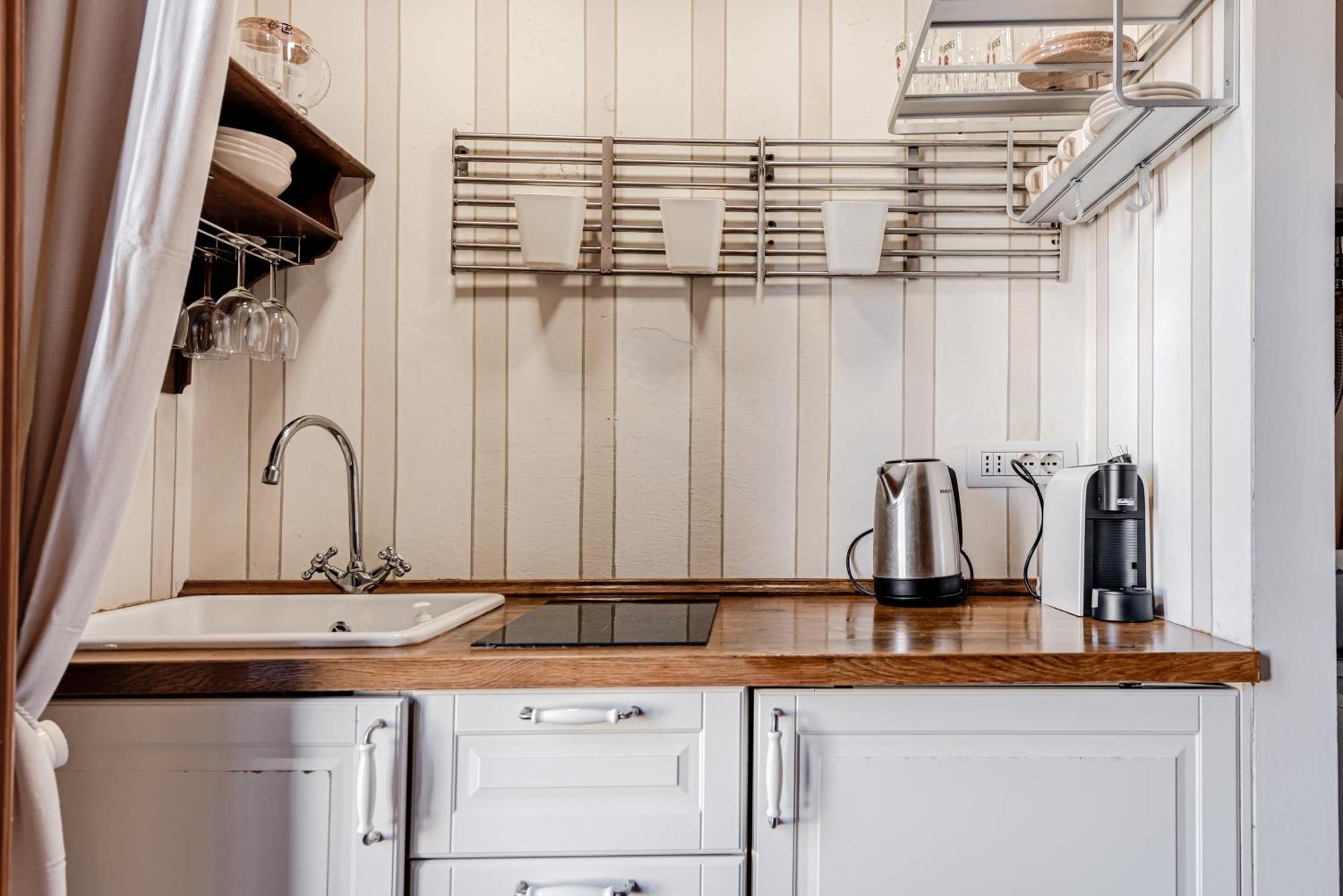 Olive Garden Loft - *