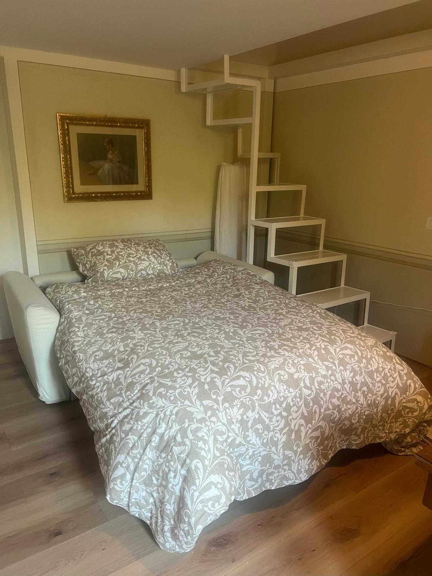 Olive Garden Loft -